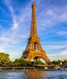 Tháp Eiffel - biểu tượng của nước Pháp