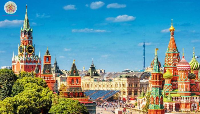  Khởi hành bằng tàu đến Moscow