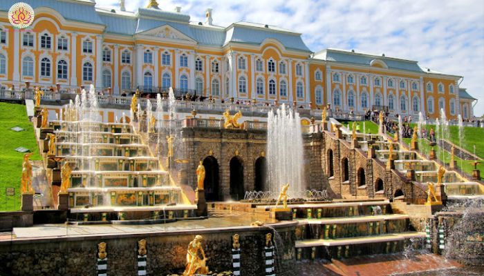 Tiếp tục ở lại Saint Petersburg xinh đẹp