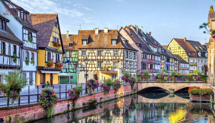 Hành Trình Từ Mulhouse Qua Colmar