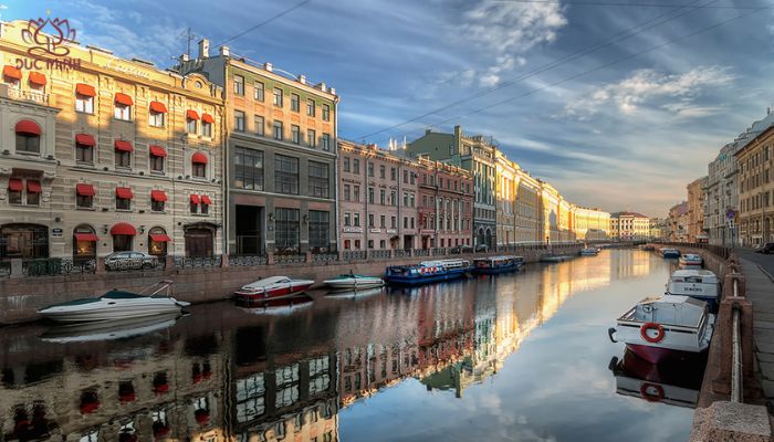 Tiếp tục Thăm quan Thành phố Saint Petersburg